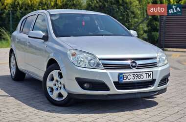 Opel Astra 2014 Opel Astra 2014