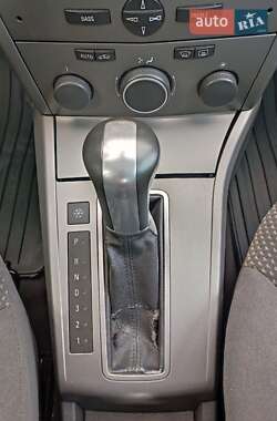 Хэтчбек Opel Astra 2004 в 