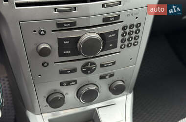 Универсал Opel Astra 2009 в 