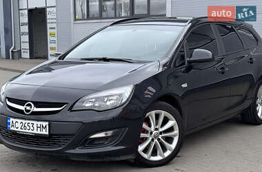 Универсал Opel Astra 2014 в Нововолынске