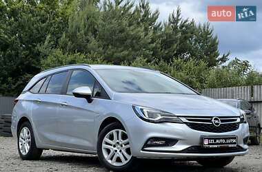 Універсал Opel Astra 2019 в Луцьку