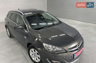 Универсал Opel Astra 2015 в 