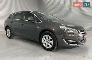 Универсал Opel Astra 2015 в 
