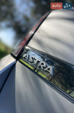 Универсал Opel Astra 2006 в 