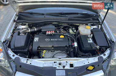 Универсал Opel Astra 2006 в 