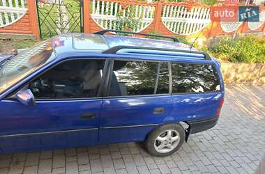 Универсал Opel Astra 1996 в 