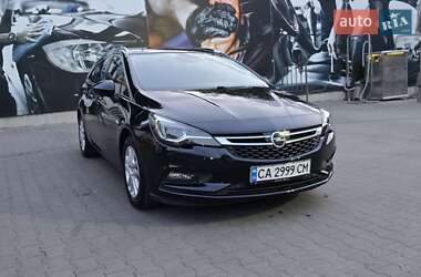 Универсал Opel Astra 2018 в Умани