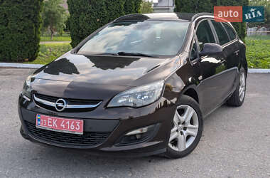 Универсал Opel Astra 2014 в 