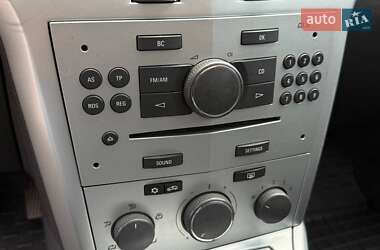 Хэтчбек Opel Astra 2009 в 