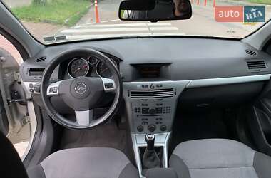 Универсал Opel Astra 2009 в 