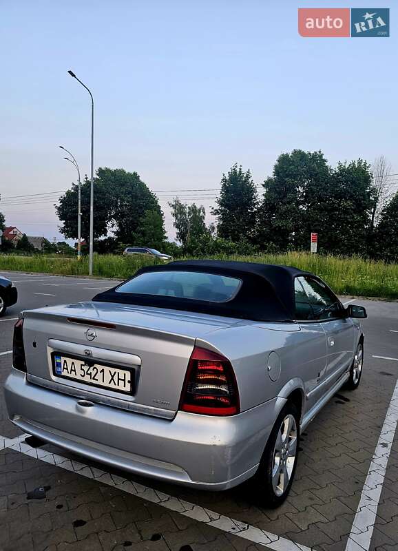 Кабріолет Opel Astra 2003 в Києві