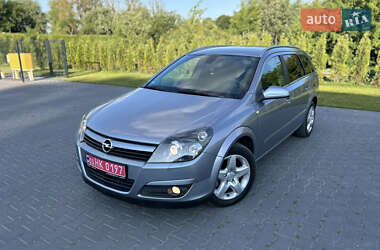 Універсал Opel Astra 2005 в Золочеві