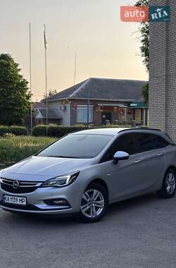 Універсал Opel Astra 2016 в Запоріжжі