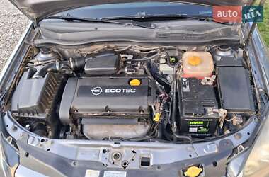 Универсал Opel Astra 2005 в 