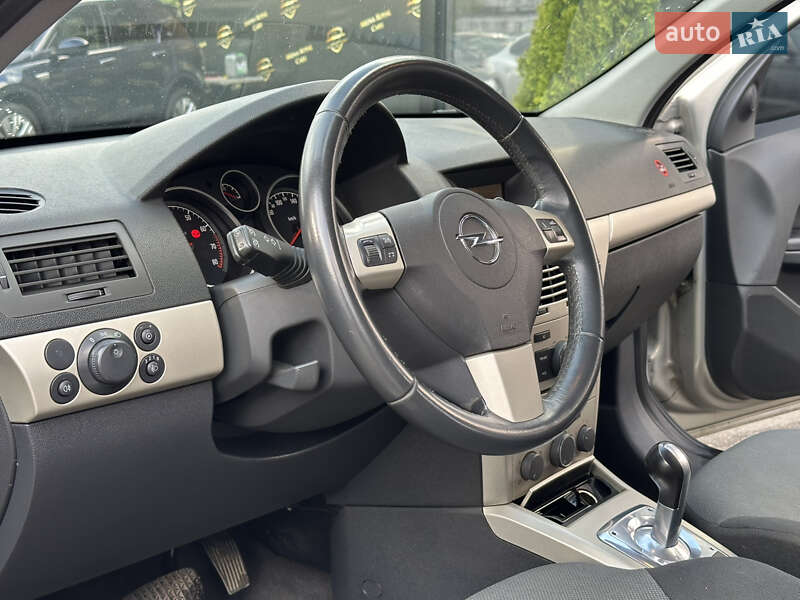 Універсал Opel Astra 2007 в Харкові
