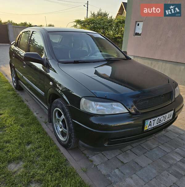 Хэтчбек Opel Astra 2003 в Ивано-Франковске