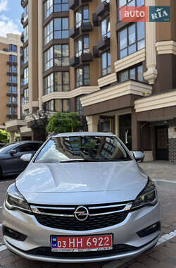 Универсал Opel Astra 2018 в 
