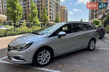 Универсал Opel Astra 2018 в 