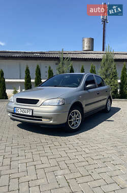 Седан Opel Astra 2008 в Золочеві