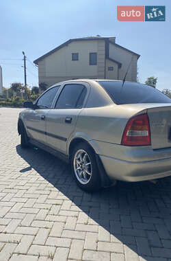 Седан Opel Astra 2008 в 