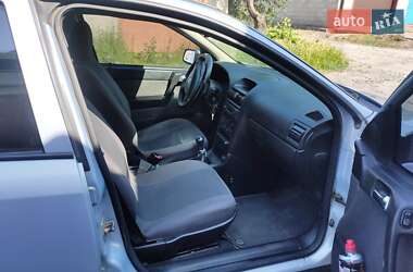 Седан Opel Astra 2004 в 