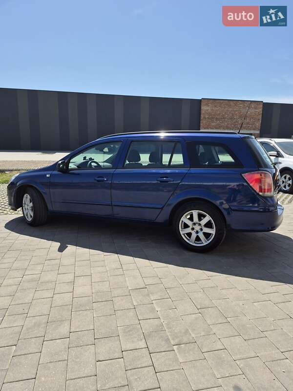 Универсал Opel Astra 2006 в Хмельницком