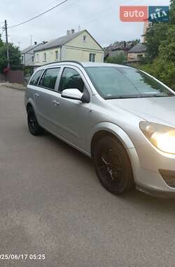 Универсал Opel Astra 2007 в Луцке