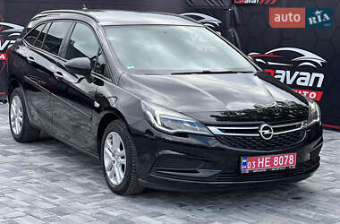 Універсал Opel Astra 2017 в Дніпрі