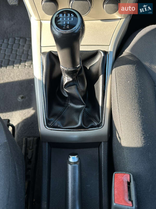 Хэтчбек Opel Astra 2007 в Черновцах