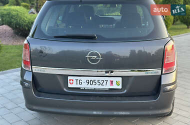 Универсал Opel Astra 2009 в 