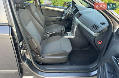 Универсал Opel Astra 2009 в 