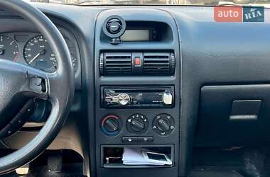 Универсал Opel Astra 2001 в 