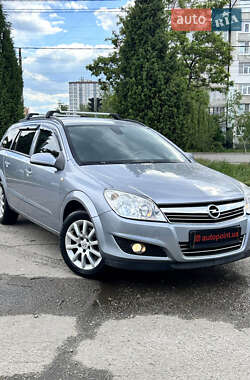 Універсал Opel Astra 2008 в Сумах