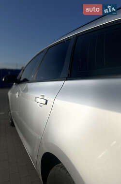 Универсал Opel Astra 2011 в 