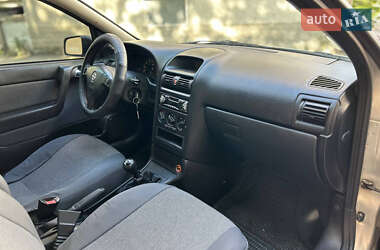 Седан Opel Astra 2006 в 