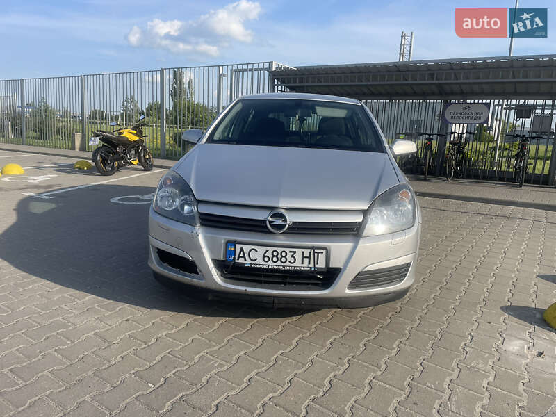 Хэтчбек Opel Astra 2005 в Луцке