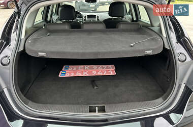 Хэтчбек Opel Astra 2010 в 