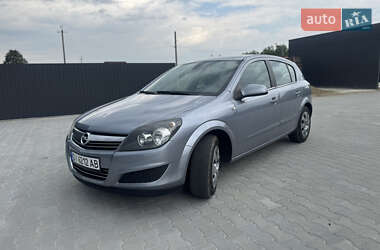 Хэтчбек Opel Astra 2009 в 