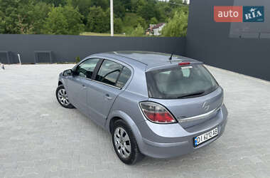 Хэтчбек Opel Astra 2009 в 