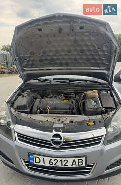 Хэтчбек Opel Astra 2009 в 
