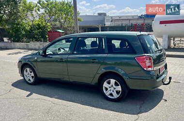 Универсал Opel Astra 2010 в 