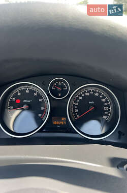 Универсал Opel Astra 2010 в 