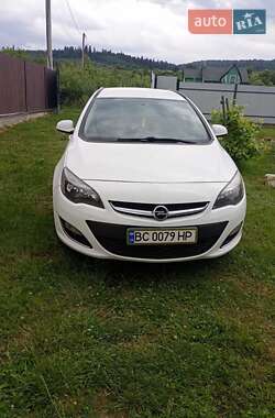 Универсал Opel Astra 2013 в Старом Самборе
