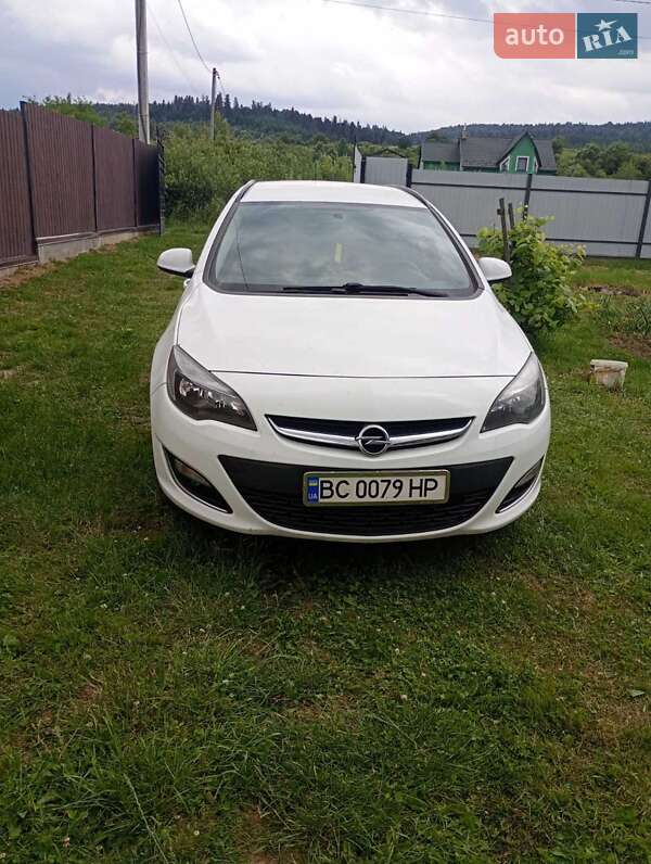 Opel Astra 2013