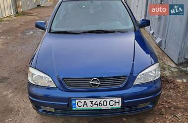 Седан Opel Astra 2003 в Черкассах