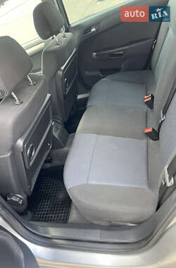 Универсал Opel Astra 2008 в Киеве