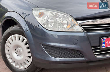 Універсал Opel Astra 2009 в 