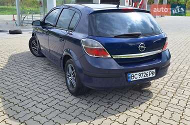 Хэтчбек Opel Astra 2008 в 