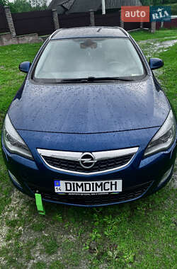 Универсал Opel Astra 2011 в Перемышлянах
