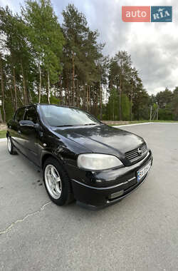 Седан Opel Astra 2006 в 